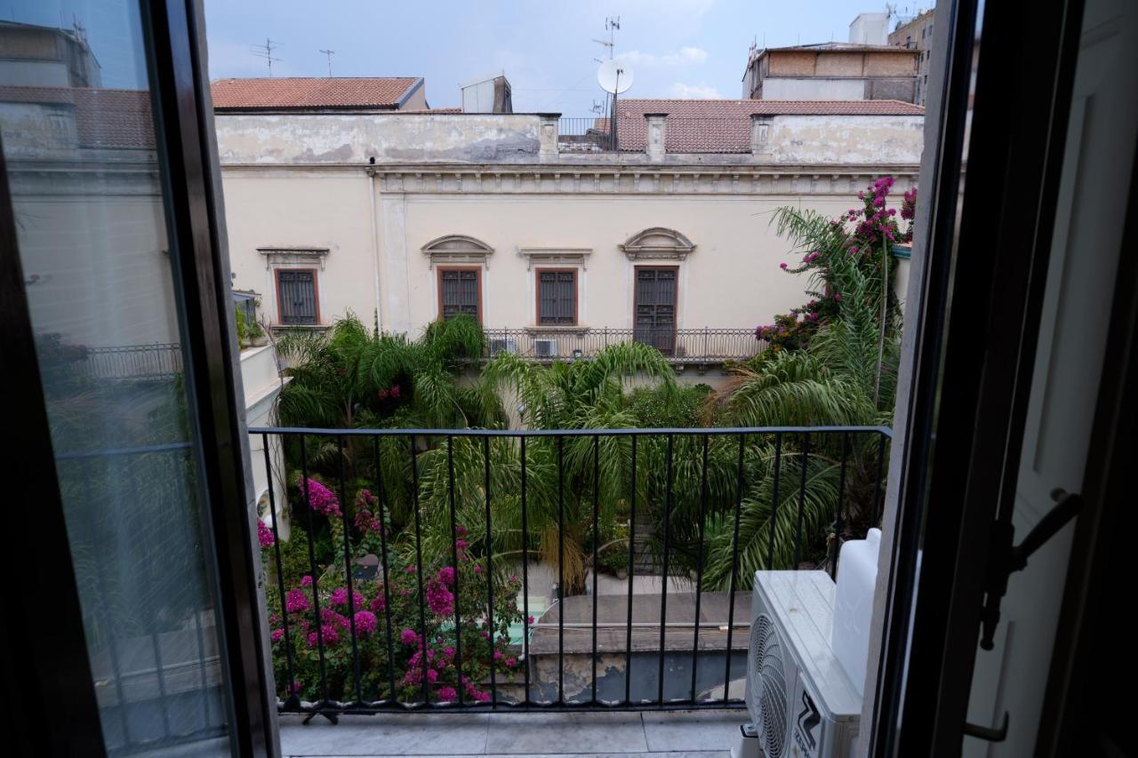 U Passiaturi Big House Apartment Catania Ngoại thất bức ảnh
